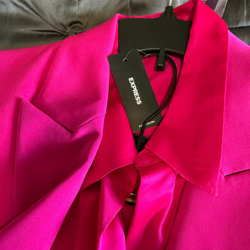 Express Fuchsia Pantsuit-  FREE SHIPPING - Picture 6 of 14